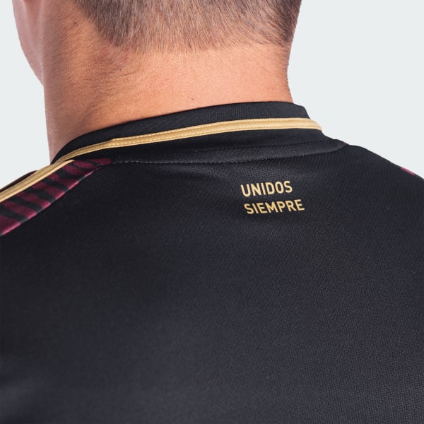 Peru 24 Away Jersey
