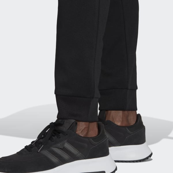 Svart Celtic FC Essentials Trefoil Track Pants
