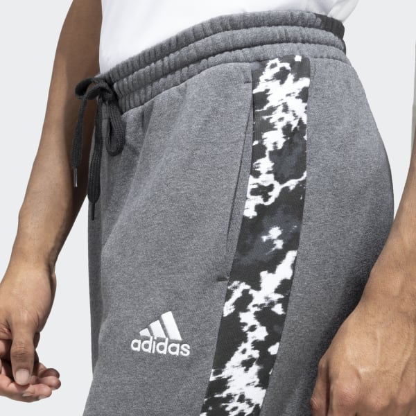 Adidas Camo Athletic Pants for The Sims 4