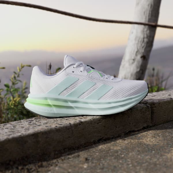 White Galaxy 7 Running Shoes