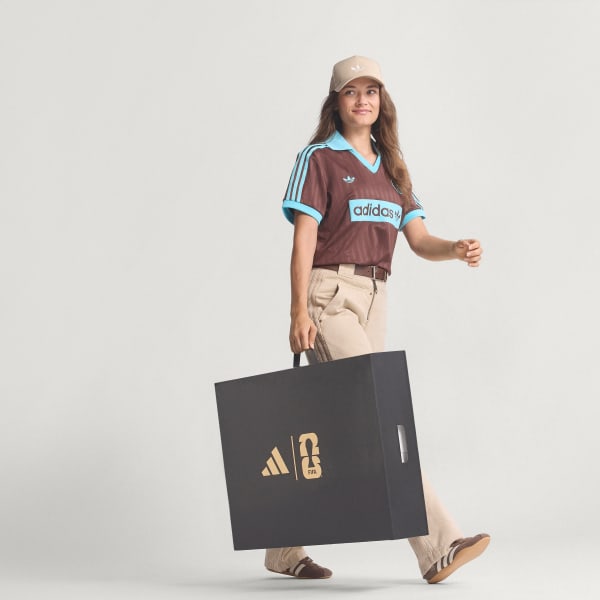 adidas FIFA World Cup™ Historical Mini Ball Set - White | Free