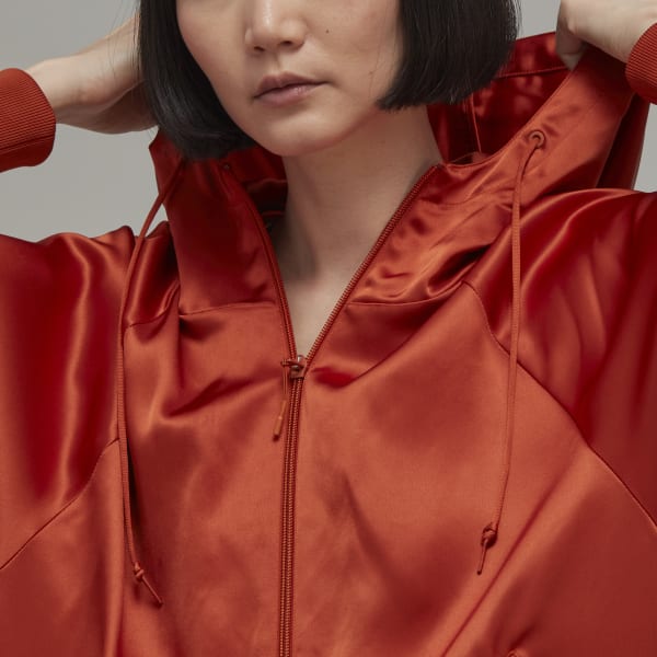 Czerwony Classic Tech Silk Hooded Top UB811