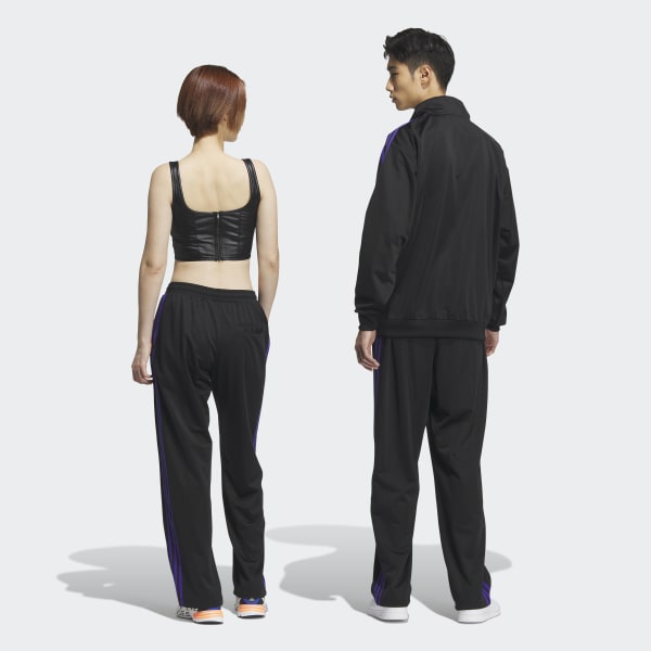 adidas トラックパンツ IZ4927_db23_hover_model.tiff.jpg
