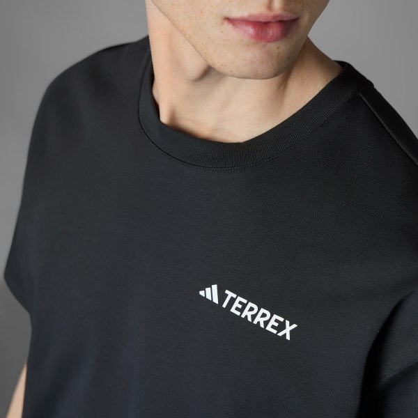 ブラック ナショナル ジオグラフィック UF AEROREADY グラフィック半袖Tシャツ