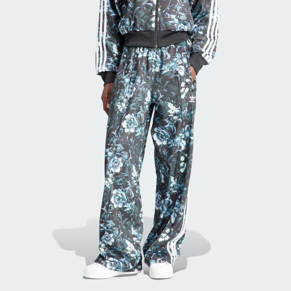Conjunto adidas florido 2025