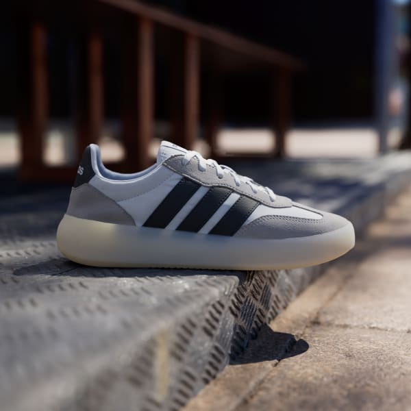White Barreda Decode Shoes