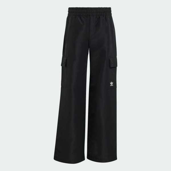 Schwarz Essentials Woven Cargohose