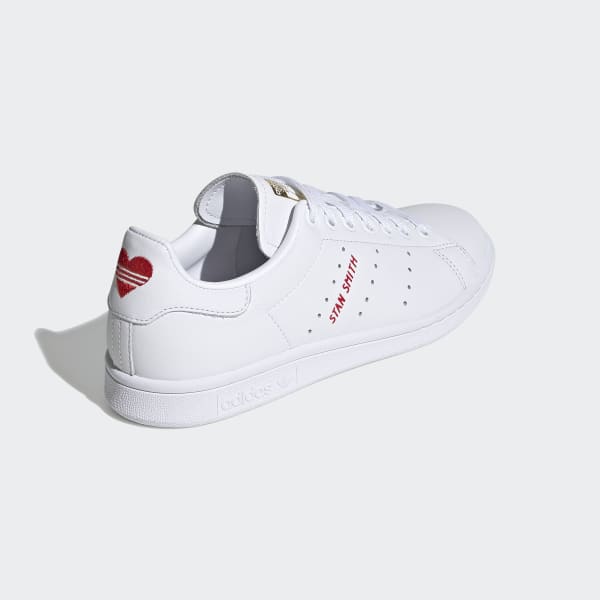 stan smith skateboarding