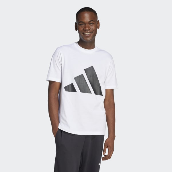 adidas★フロント ビッグロゴ☆バイオレット★半袖 Tシャツ adidas☆フロント ビッグロゴ☆バイオレット☆半袖 Tシャツ