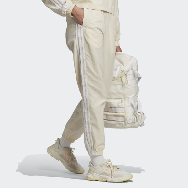 Beige Pantalon de survêtement en popeline Adicolor Classics VT421
