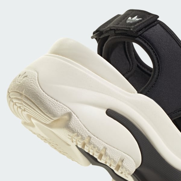すぐ届く【adidas】Ozgaia Sandals 軽量クッション アディダス オズガイア サンダル / Ozgaia Sandals - ホワイト