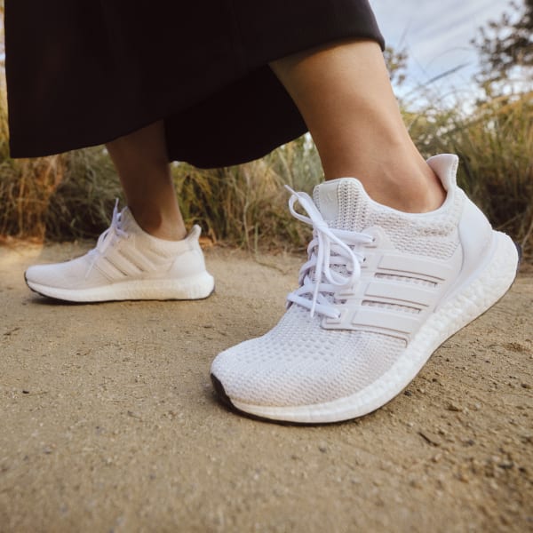 White Ultraboost DNA 5.0 Shoes ZD982