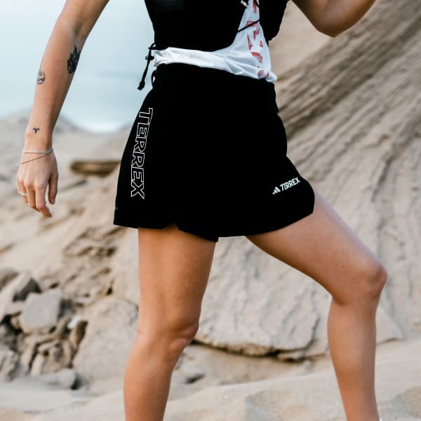 zwart Terrex Xperior Mid Short