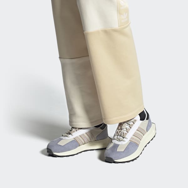 Beige Retropy E5 Schuh