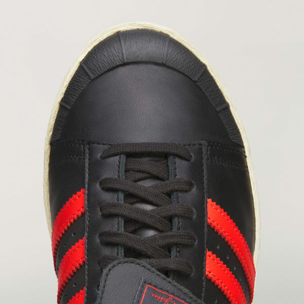 adidas Chavarria Jabbar Low Shoes - Black | Free Shipping