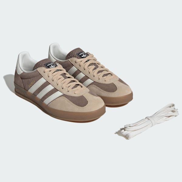 Adidas originals gazelle brown hot sale