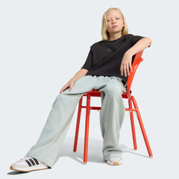 Black FUTURE ICONS 3 STRIPES T-SHIRT