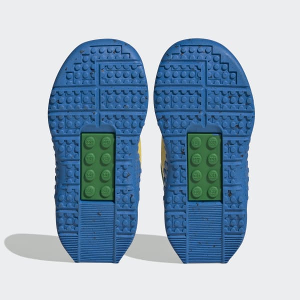Gelb adidas Sport DNA x LEGO® Lifestyle Two-Strap Hook-and-Loop Schuh