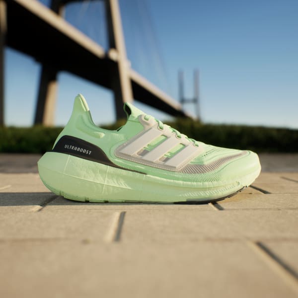 グリーン ウルトラブースト ライト / Ultraboost Light