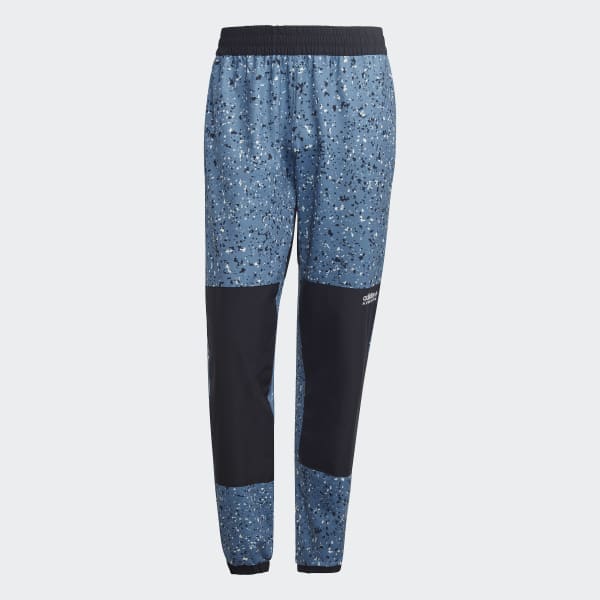 Mehrfarbig adidas Adventure Winter Allover Print Tracksuit Bottoms TU635