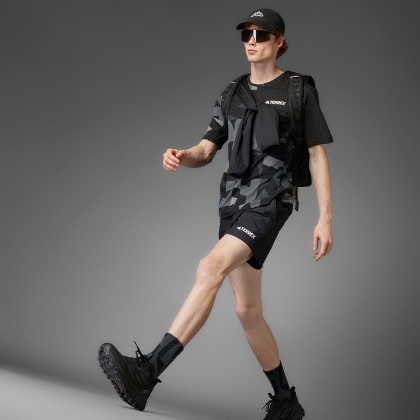 zwart Terrex Multi Short