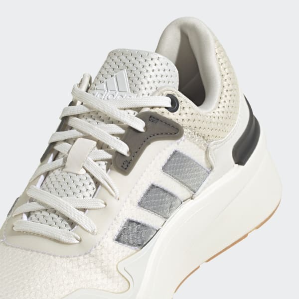 White ZNCHILL LIGHTMOTION+ Lifestyle Adult Shoe LII37