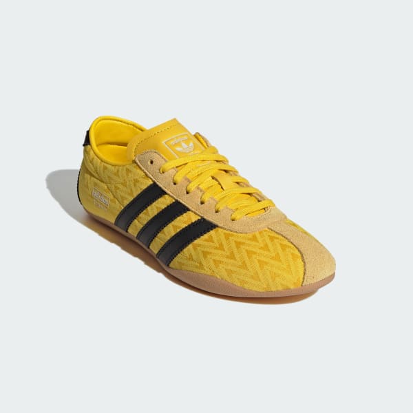 Kuning SEPATU TOKYO