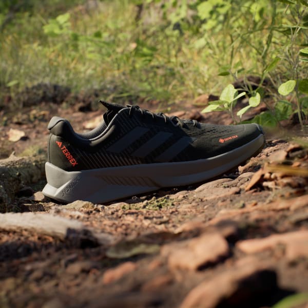 Svart SOULSTRIDE FLOW GTX SKO
