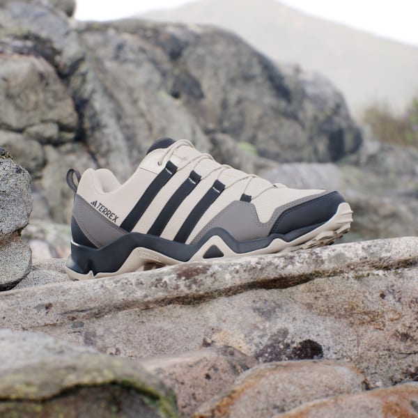 Beige Zapatillas de Senderismo AX2S