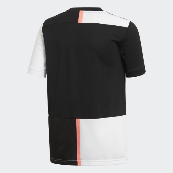 juventus first jersey