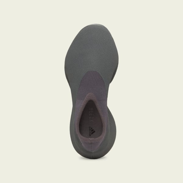 Black knit runner sales