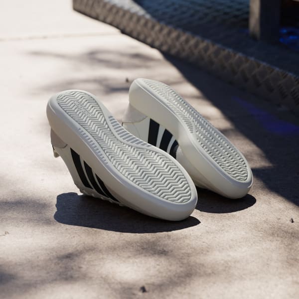 White Barreda Decode Shoes