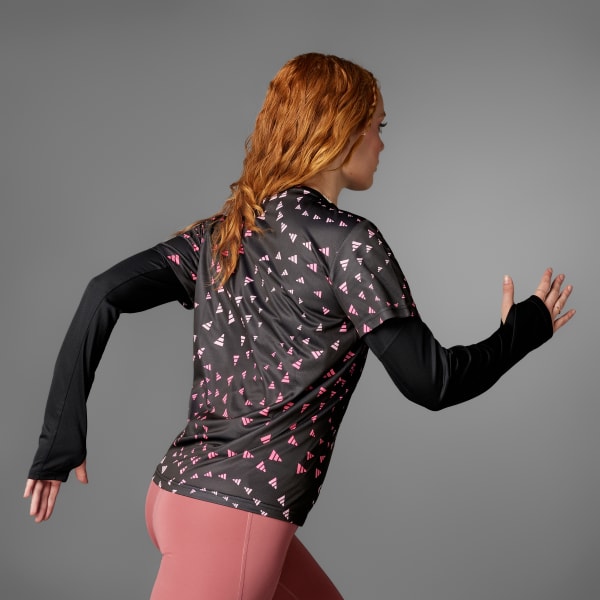 สีดำ เสื้อยืดพิมพ์ลาย AEROREADY