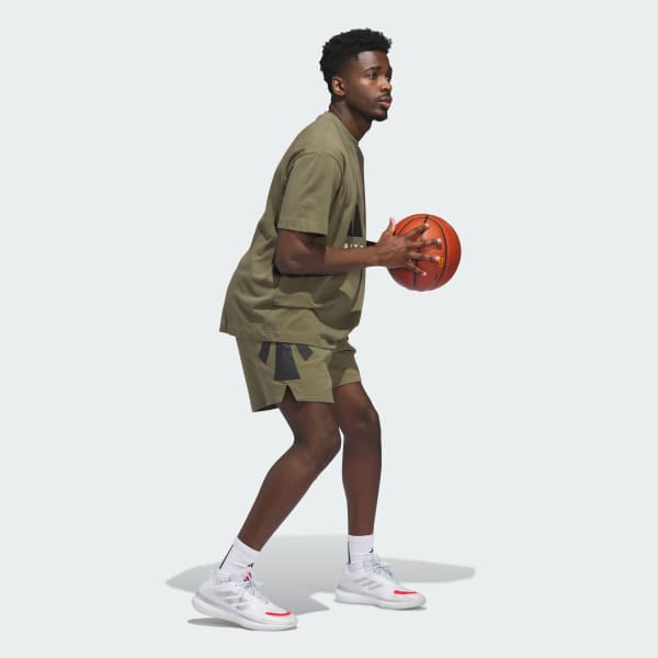 สีเขียว กางเกงขาสั้นผ้าสเปเซอร์ adidas Basketball