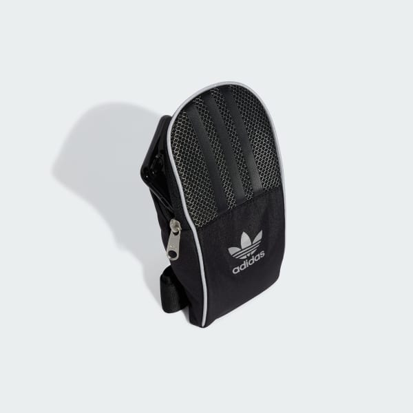 Adidas side bag small 2025