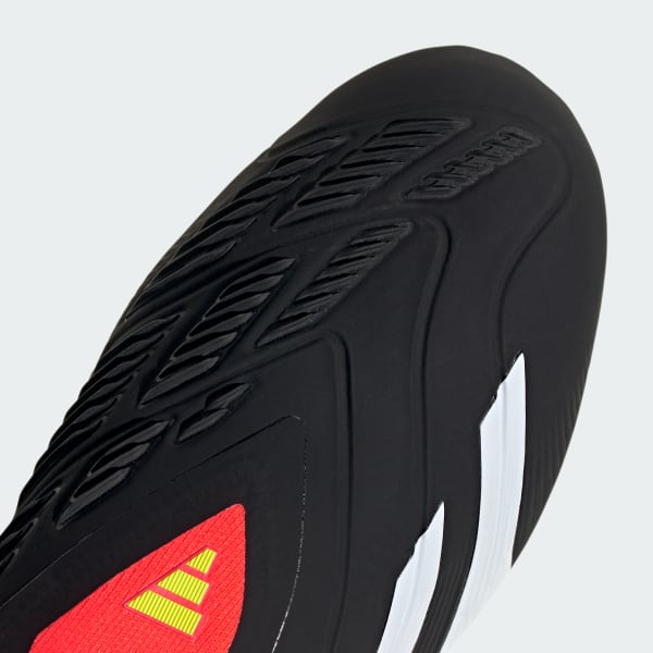 Laceless soft top ground boots