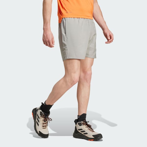 สีเทา กางเกงขาสั้น Terrex Multi