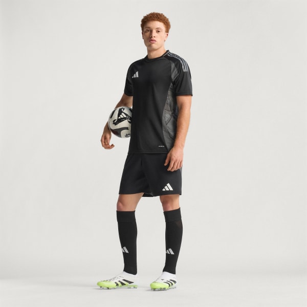 Predator Elite Laceless Firm Ground Cleats