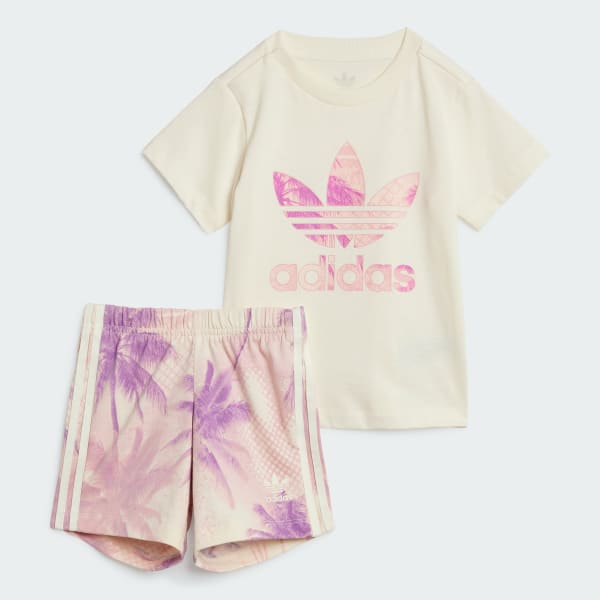 สีขาว ชุดเสื้อยืดและกางเกงขาสั้นสำหรับเด็ก