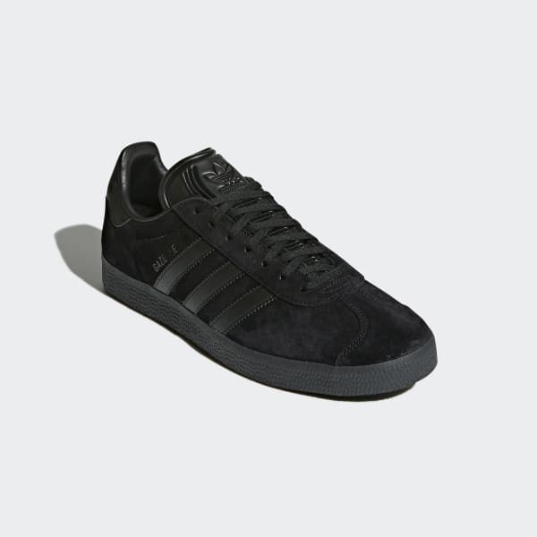 adidas mens black gazelle