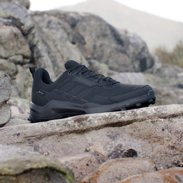 Schwarz TERREX AX4 GORE-TEX Wanderschuh
