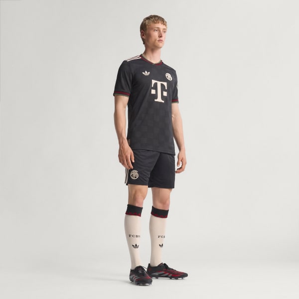 Svart FC Bayern 25/26 Authentic Tredjetrøye