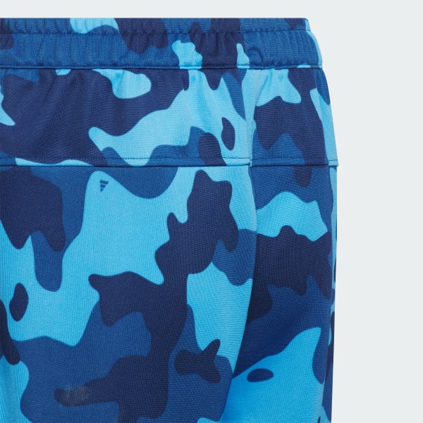 ブルー エッセンシャルズ カモ パック ルーズフィット ダブルAOPニットショーツ