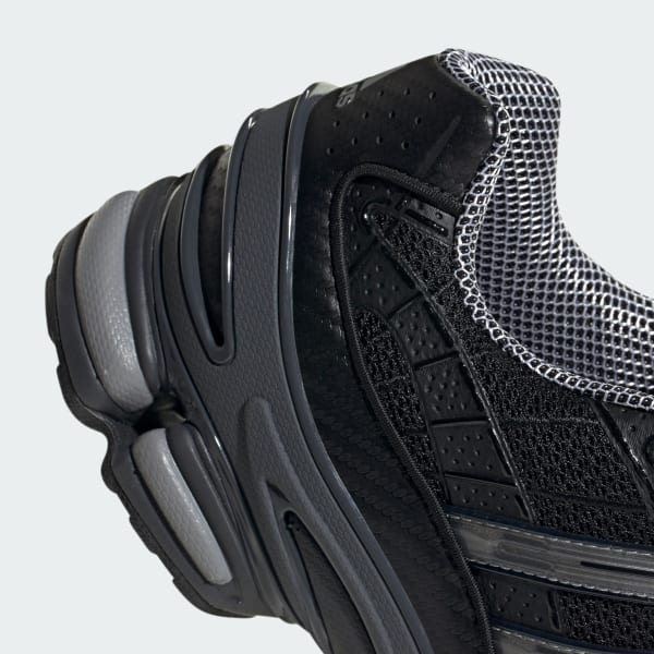 adidas Buty OZWEEGO Pro - Czerń | adidas Poland