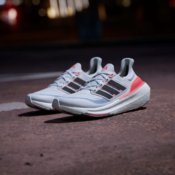 Adidas ultra hotsell boost white femme