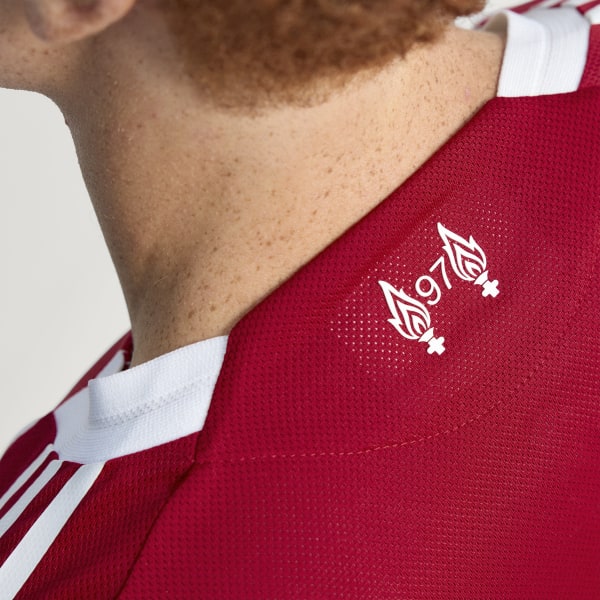 adidas Liverpool FC 25/26 Home Authentic Jersey - Red | Free