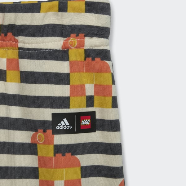 Gelb adidas x Classic LEGO T-Shirt und Hose Set