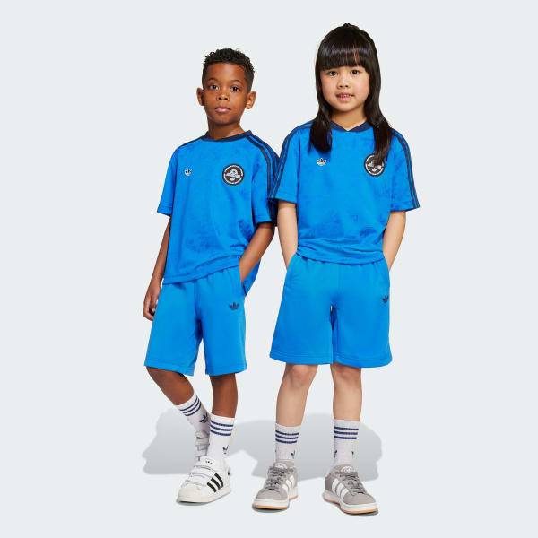 アディダス キッズ用Tシャツ セットアップ - ブルー | アディダス ジャパン