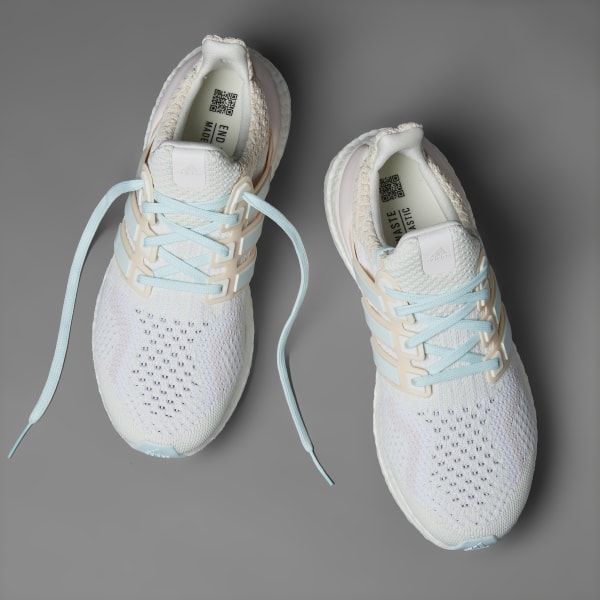 White Ultraboost 5.0 DNA Shoes MBU84