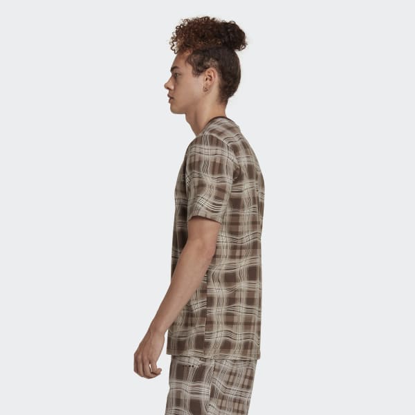 Marron Remera Manga Corta Reveal Allover Print